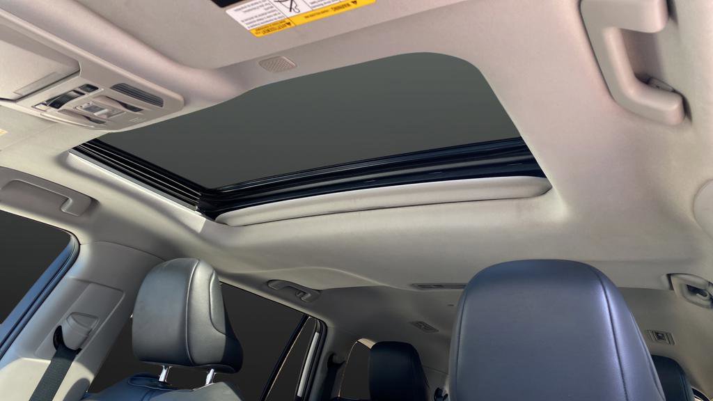 Used 2020 Toyota Highlander XLE image 13