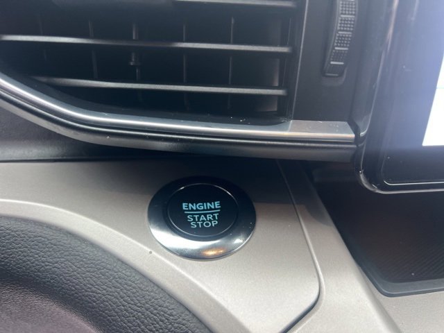 Used 2023 Ford Explorer XLT w/ Equipment Group 202A image 31