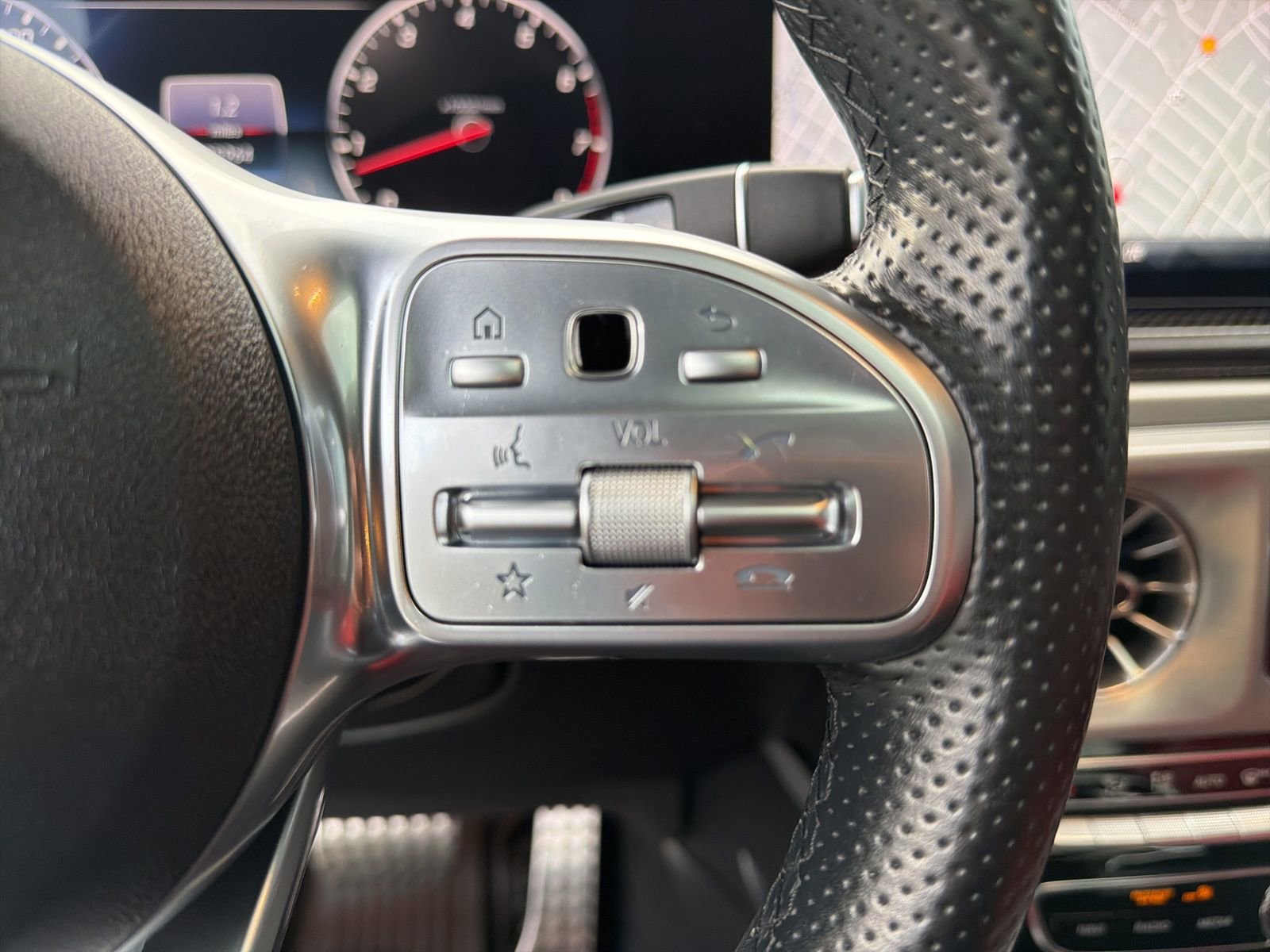 Used 2021 Mercedes-Benz G 550 image 27