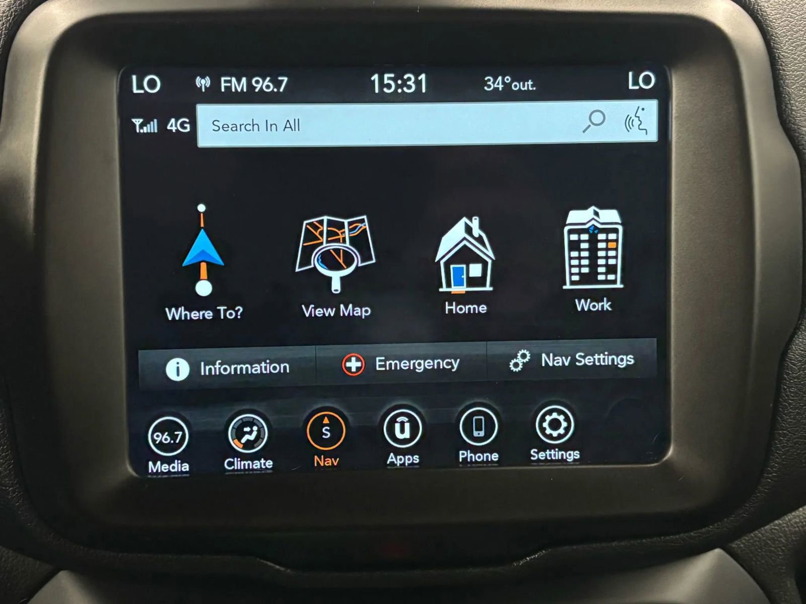 Used 2022 Jeep Renegade Altitude image 41