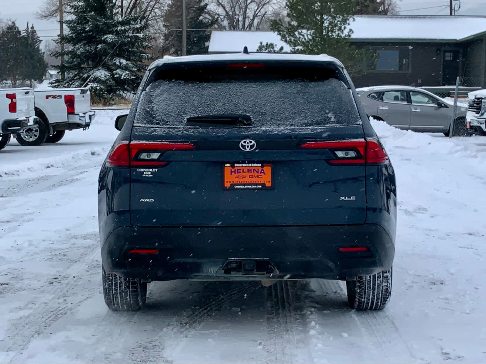 Used 2024 Toyota Grand Highlander XLE image 4