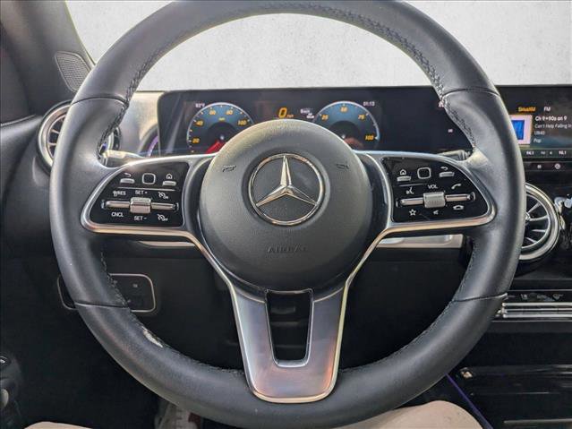 Used 2023 Mercedes-Benz EQB 300 4MATIC image 12