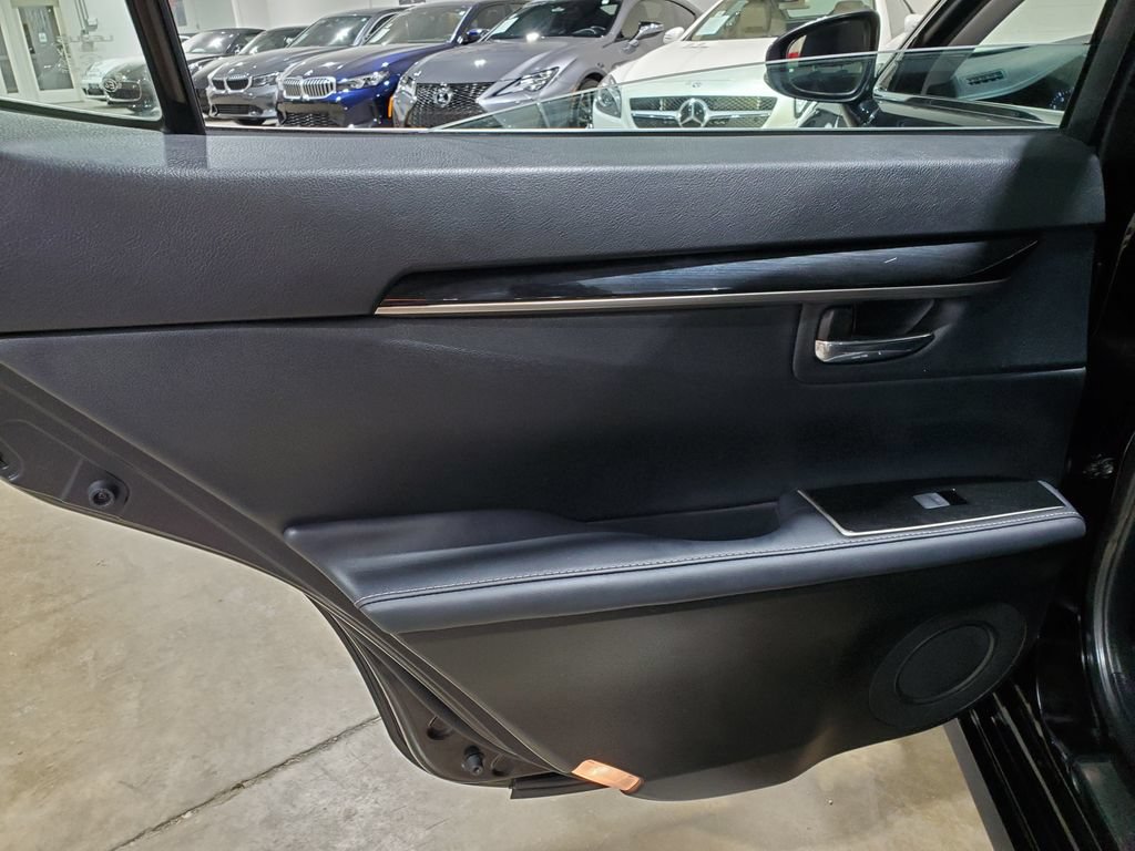Used 2017 Lexus ES 350 w/ Accessory Package FWD image 24