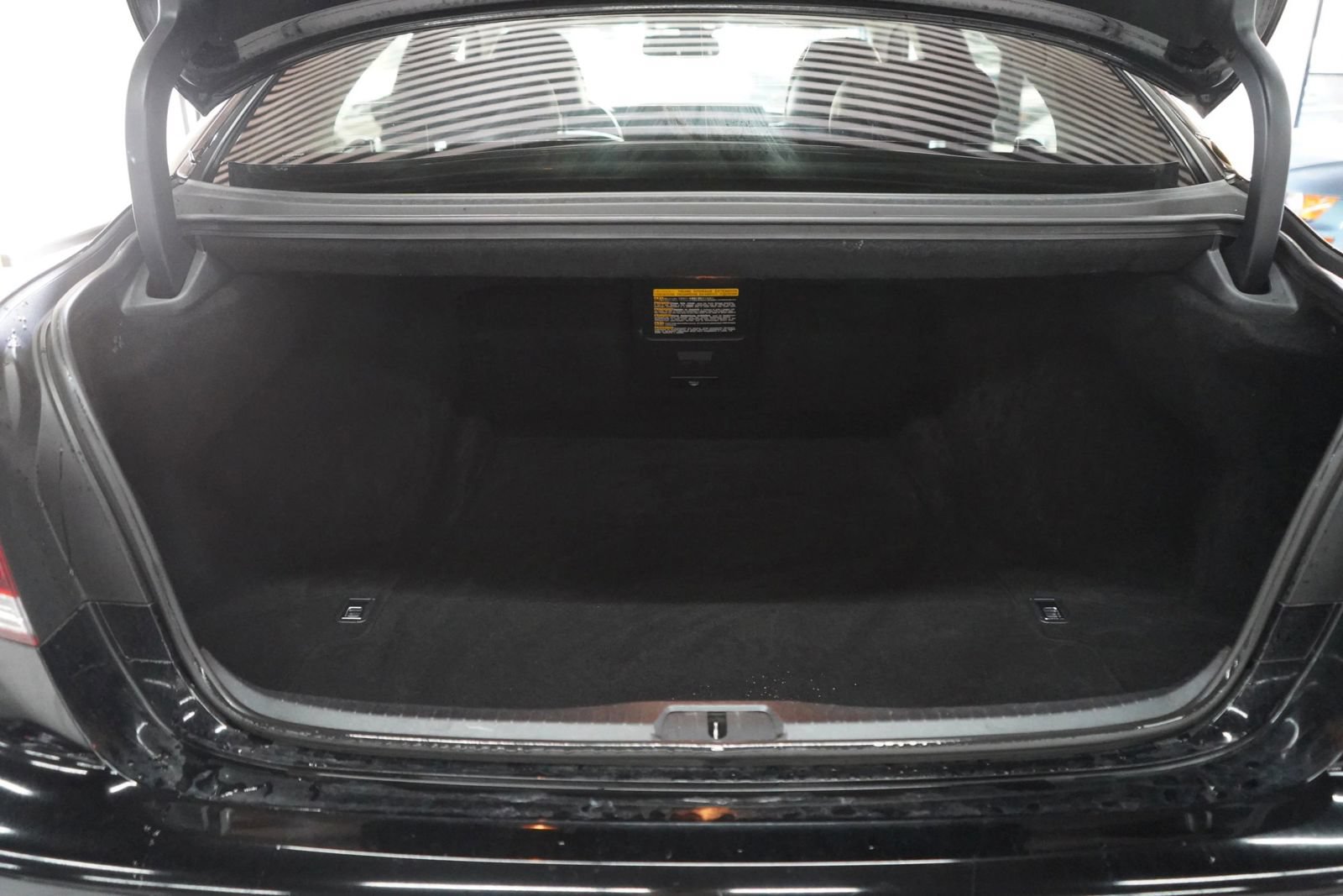 Used 2014 Lexus LS 460 RWD image 23