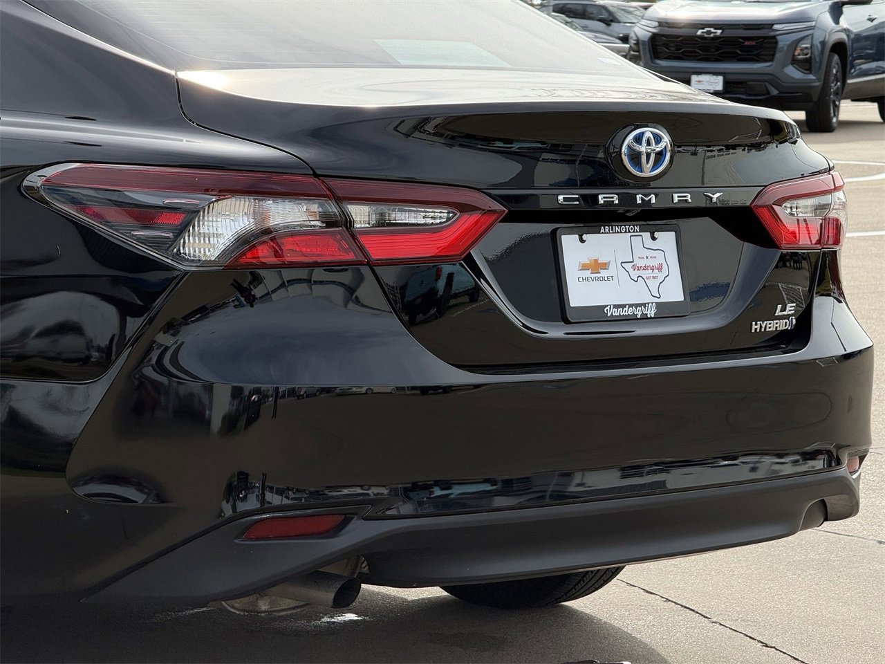 Used 2023 Toyota Camry LE image 6