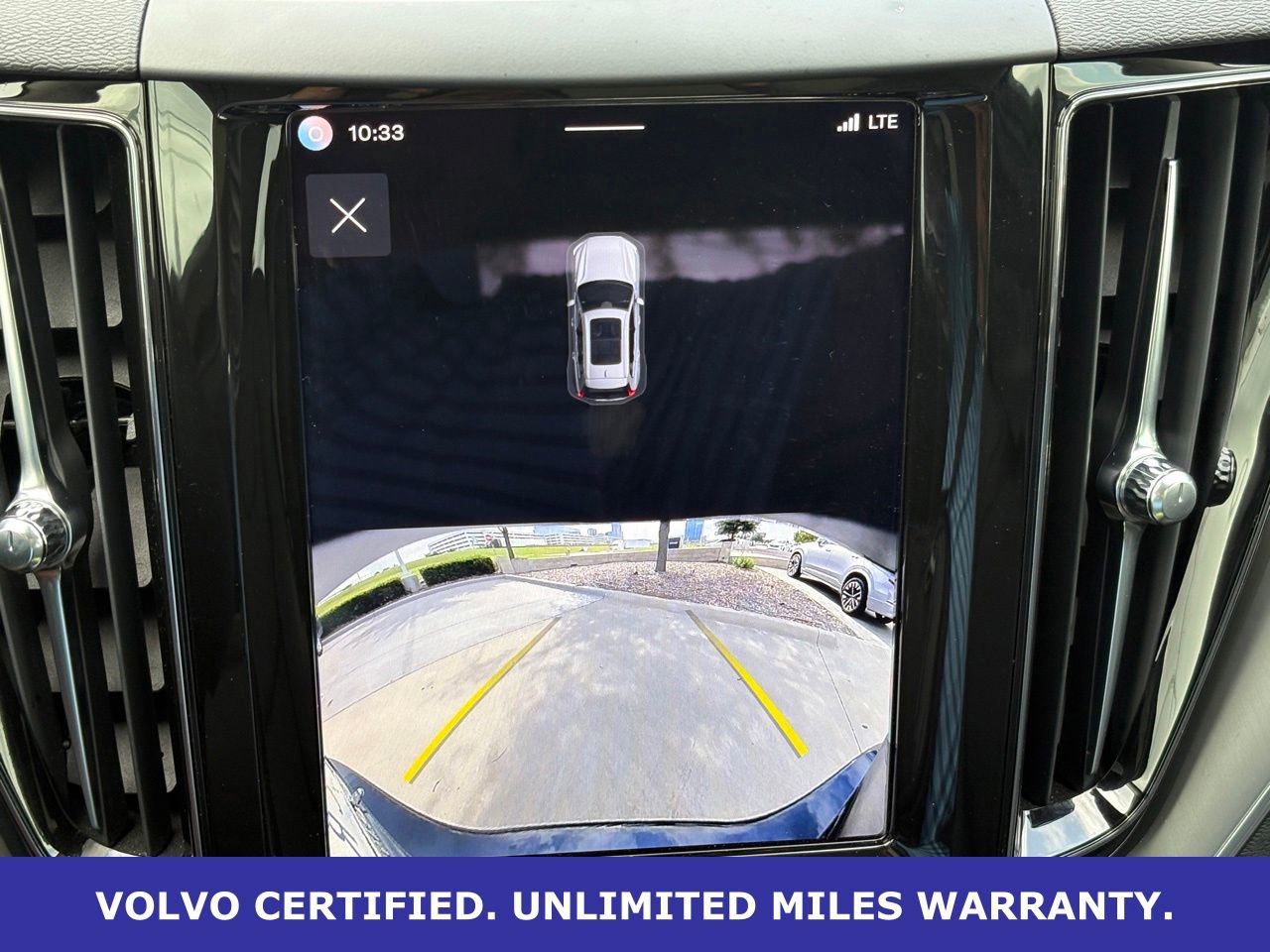 Certified 2025 Volvo XC60 B5 Core AWD/4WD image 24