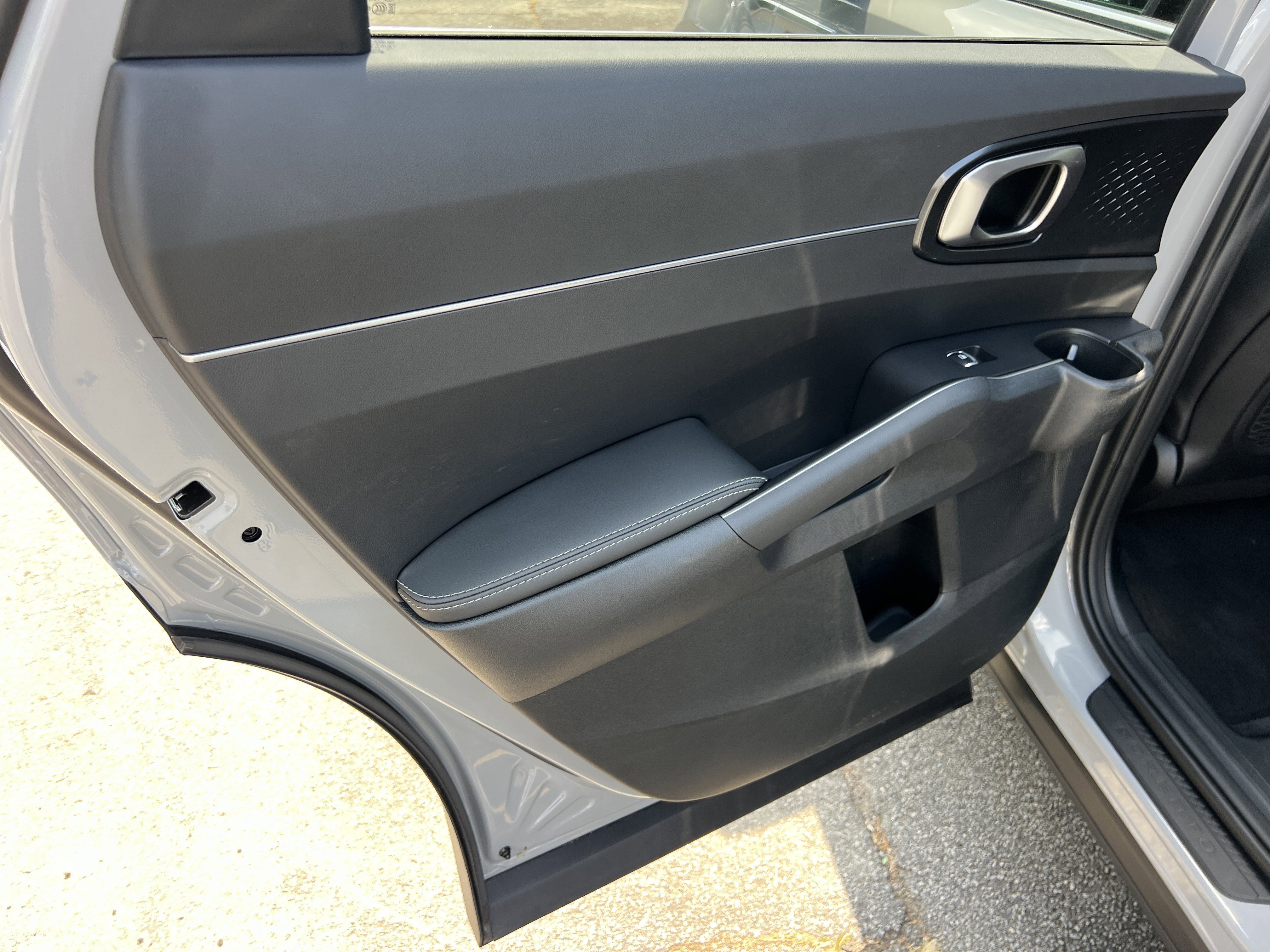 Used 2025 Kia Sorento EX w/ Panoramic Sunroof Package FWD image 22