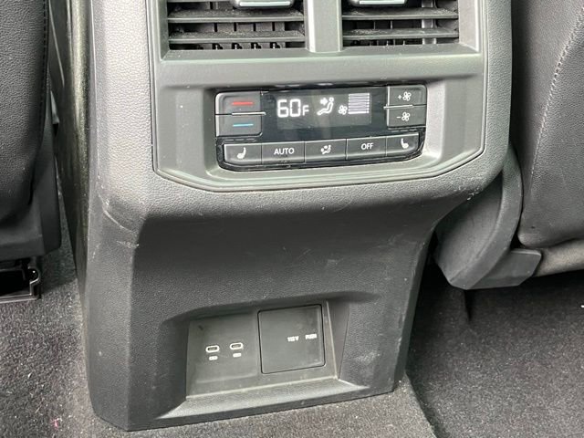 Used 2023 Volkswagen Atlas SEL Premium AWD/4WD image 17
