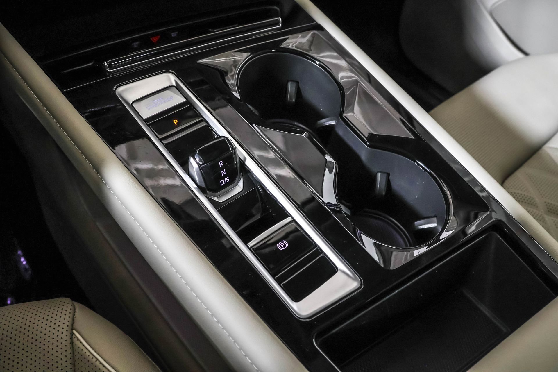 New 2026 Volkswagen Atlas SEL Premium R-Line image 30