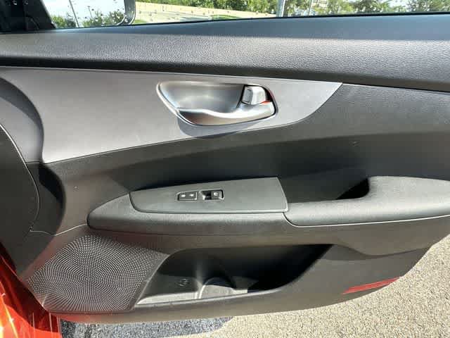 Used 2023 Kia Forte LXS w/ LXS Technology Package FWD image 19