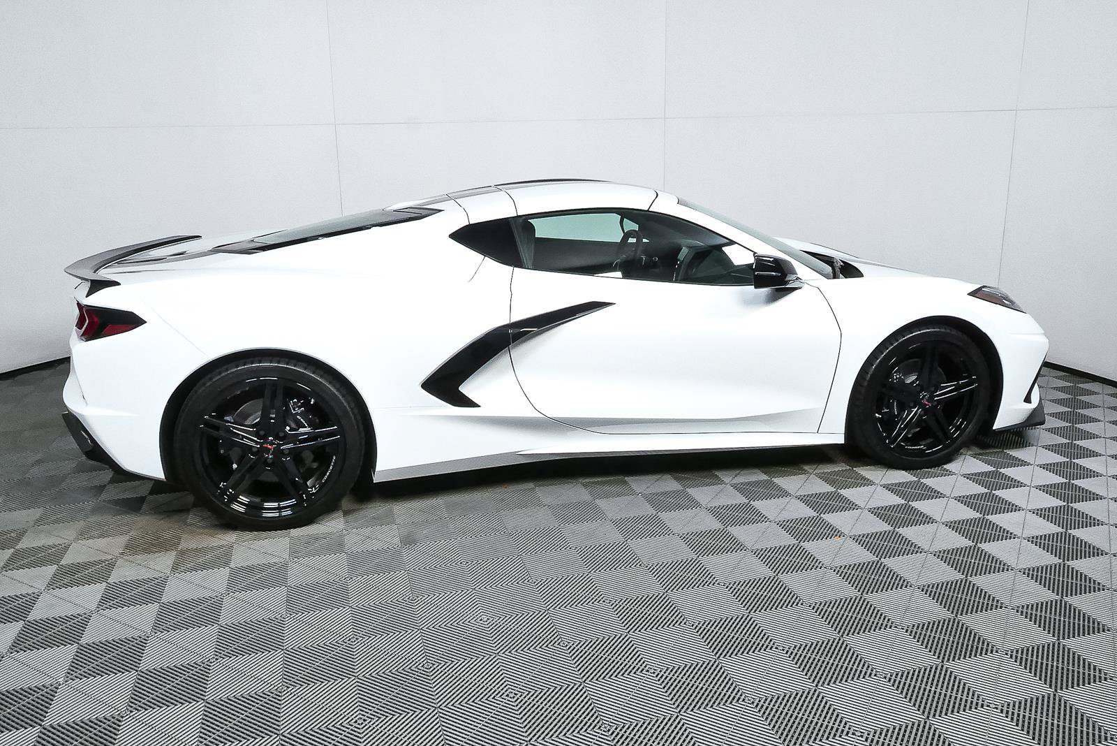 Certified 2026 Chevrolet Corvette Stingray Coupe w/ Battery Protection Package RWD image 2