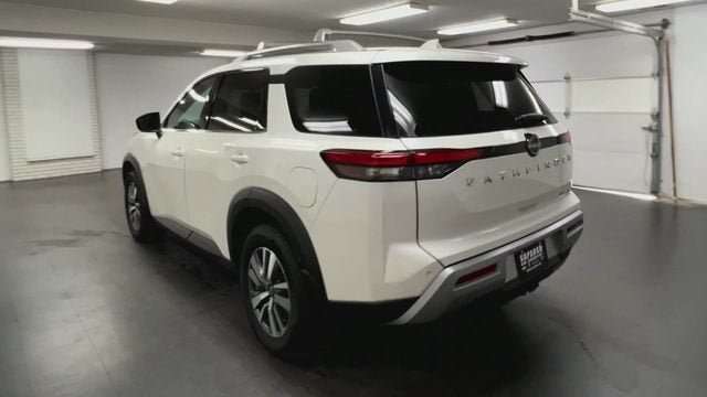 Used 2024 Nissan Pathfinder SL AWD/4WD image 7