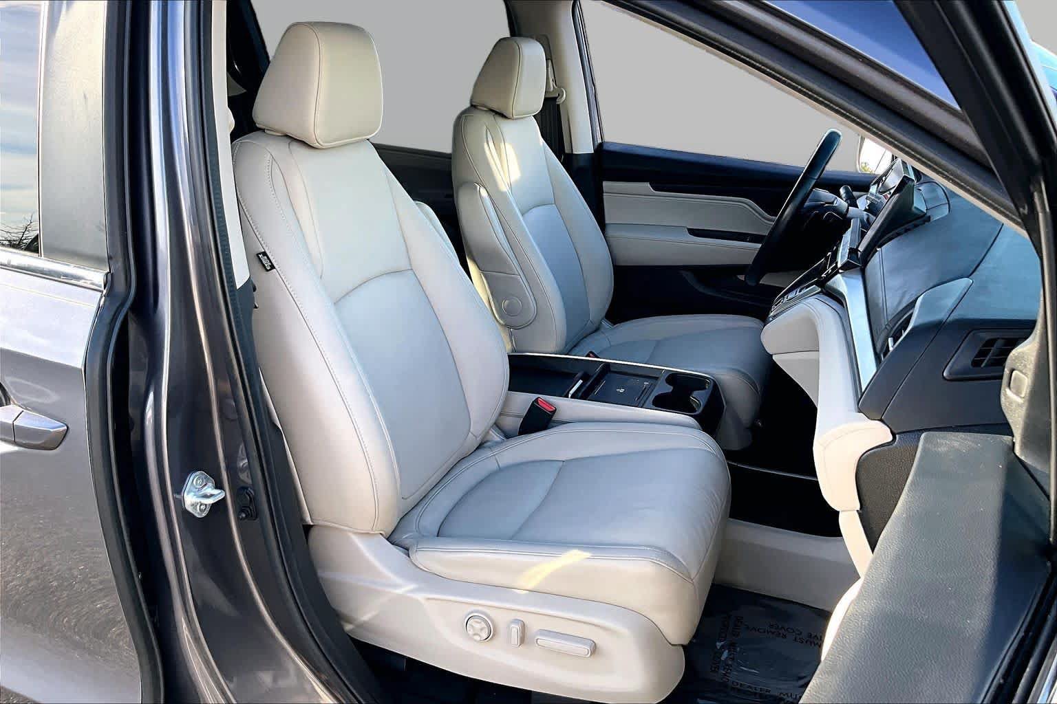 Used 2025 Honda Odyssey EX-L image 9
