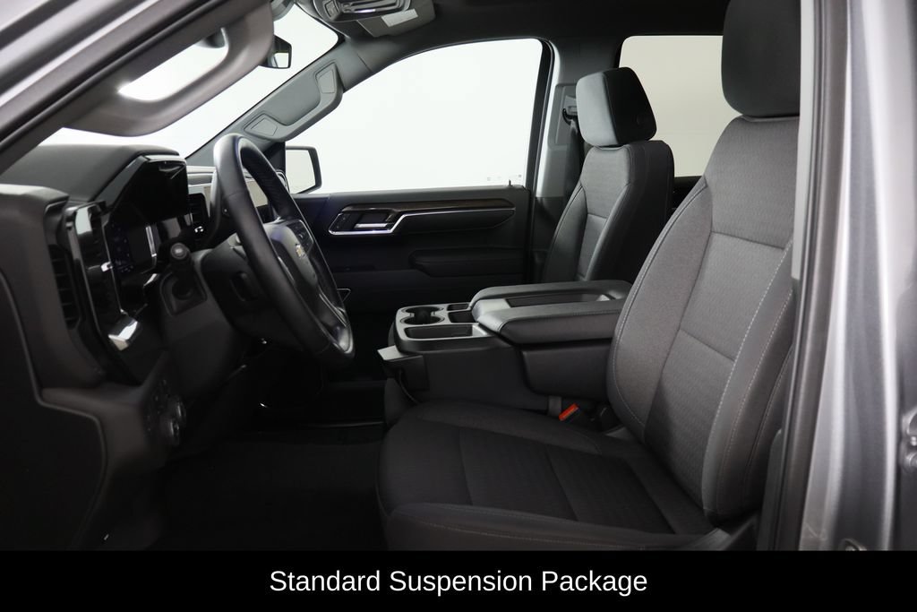 Used 2023 Chevrolet Silverado 1500 LT AWD/4WD image 7