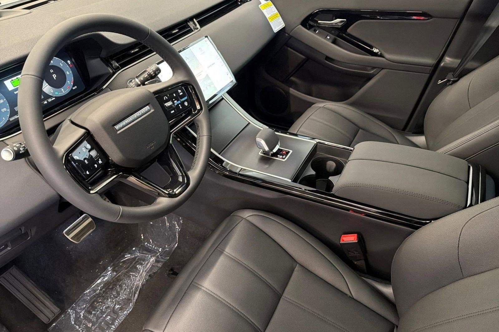 New 2026 Land Rover Range Rover Evoque Dynamic SE AWD/4WD image 4