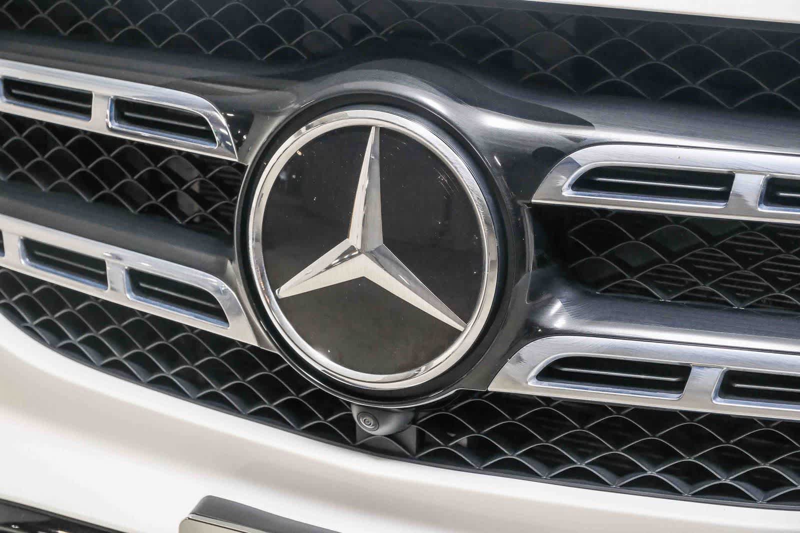 Used 2023 Mercedes-Benz GLS 450 4MATIC image 13