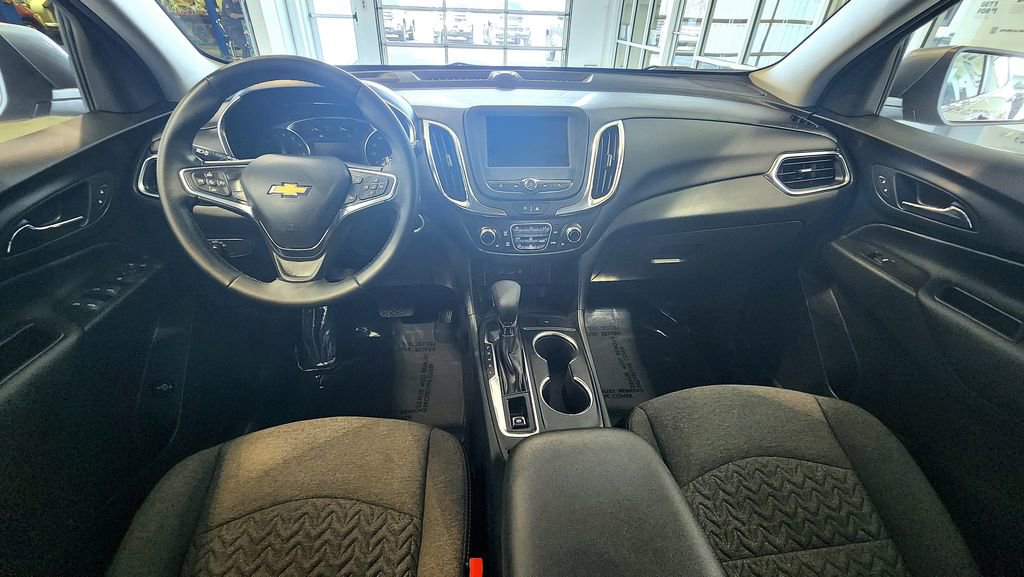 Used 2024 Chevrolet Equinox LT FWD image 25