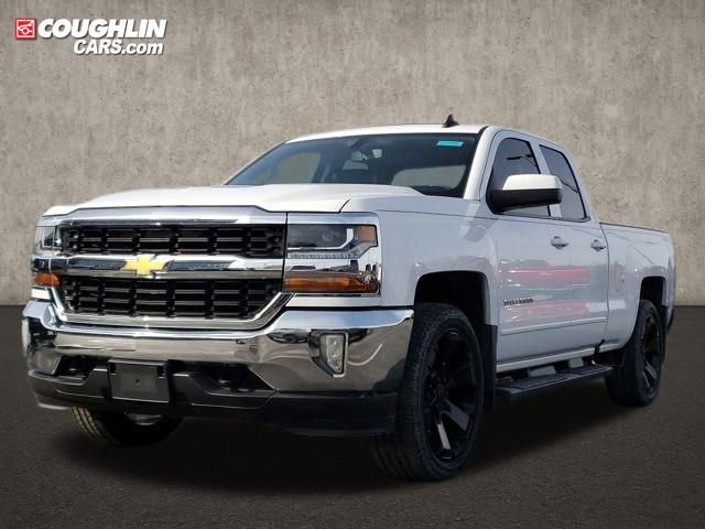 Used 2017 Chevrolet Silverado 1500 LT w/ All Star Edition image 3