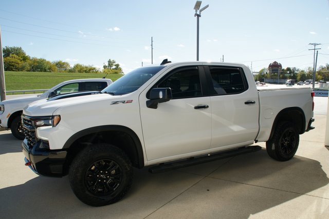 Used 2023 Chevrolet Silverado 1500 ZR2 w/ Technology Package image 5