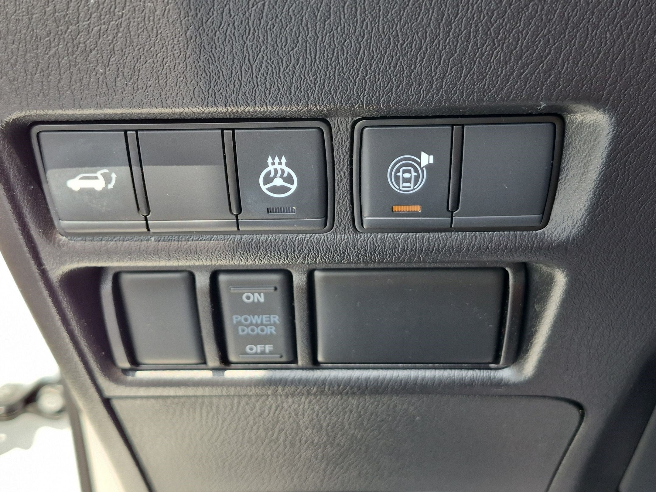 Used 2023 Nissan Armada Platinum w/ Captain's Chairs Package AWD/4WD image 17