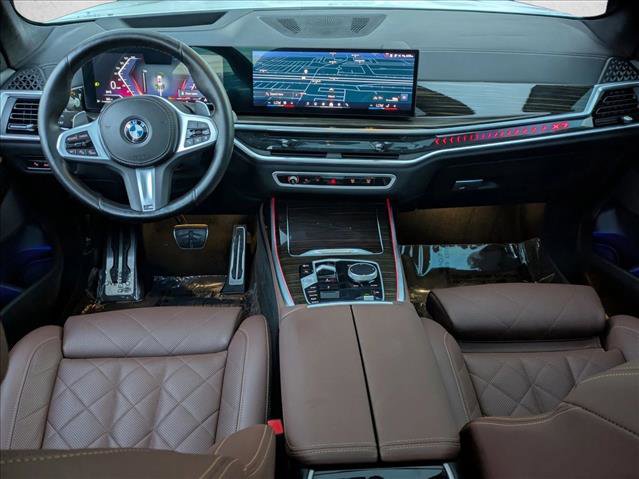 Used 2024 BMW X7 xDrive40i w/ M Sport Package AWD/4WD image 19