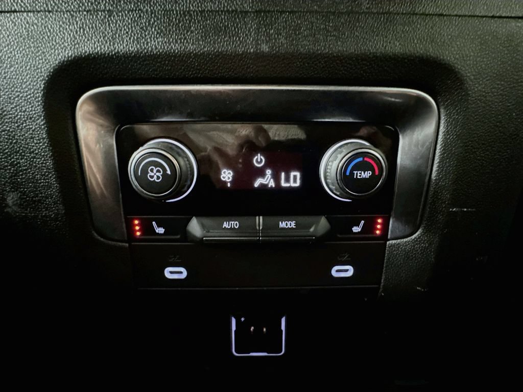 Used 2022 Chevrolet Tahoe RST w/ Sport Performance Package AWD/4WD image 25