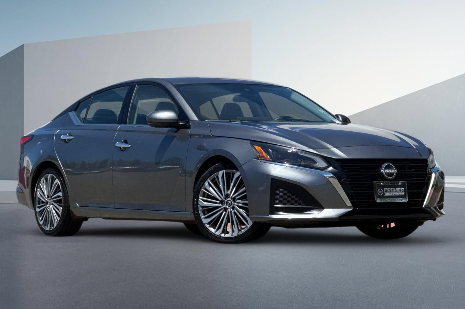 Certified 2023 Nissan Altima 2.5 SL FWD image 2