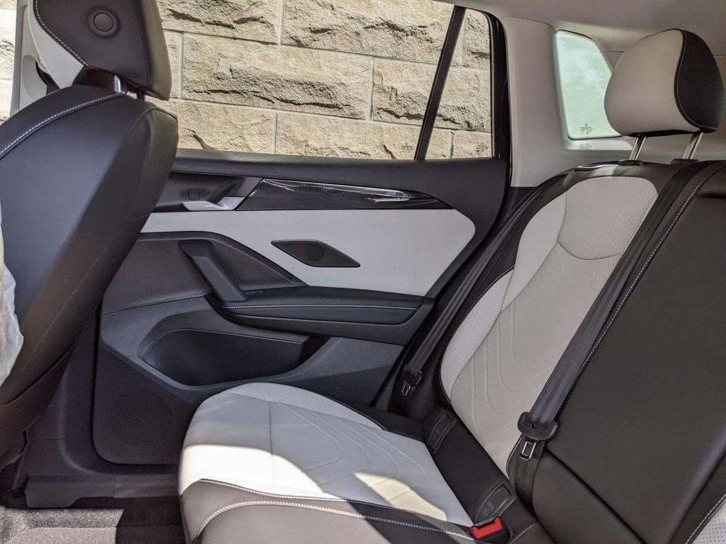 New 2026 Volkswagen Tiguan SE AWD/4WD image 24