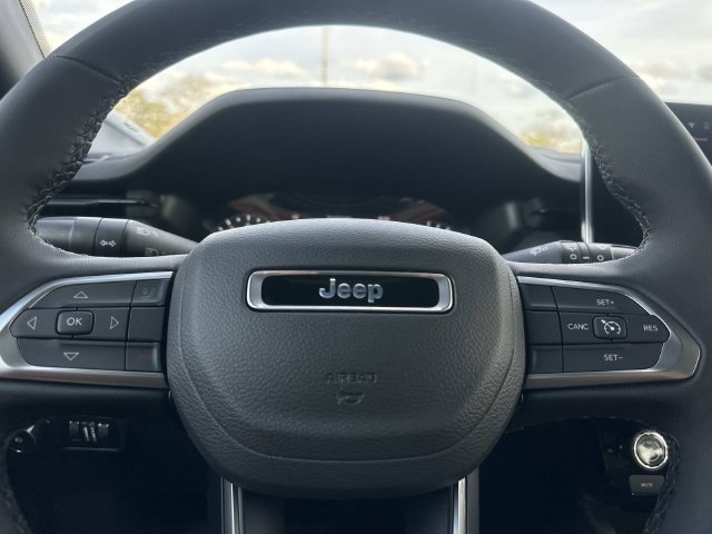 New 2026 Jeep Compass Latitude AWD/4WD image 37