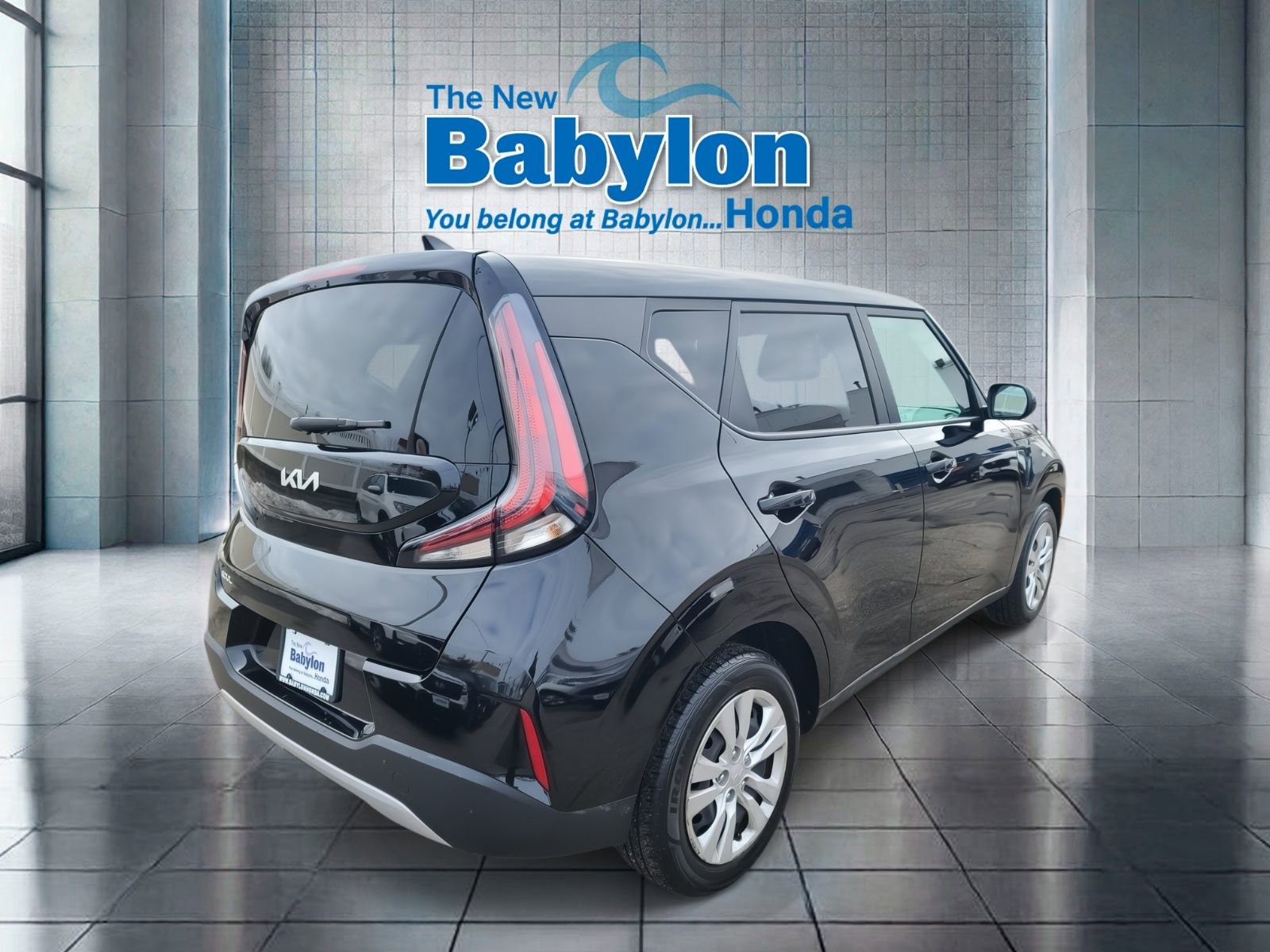 Used 2023 Kia Soul LX image 4