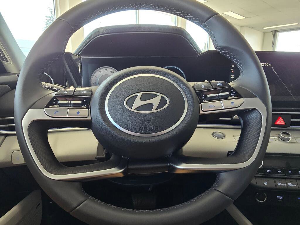 New 2026 Hyundai Elantra Limited image 23