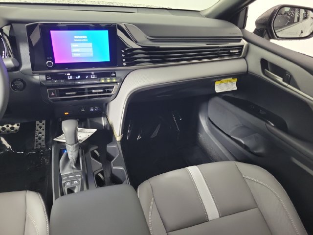Used 2026 Toyota Camry SE w/ Convenience Package FWD image 16