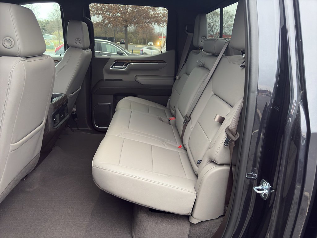 Used 2023 Chevrolet Silverado 1500 LT Trail Boss w/ Convenience Package II image 13