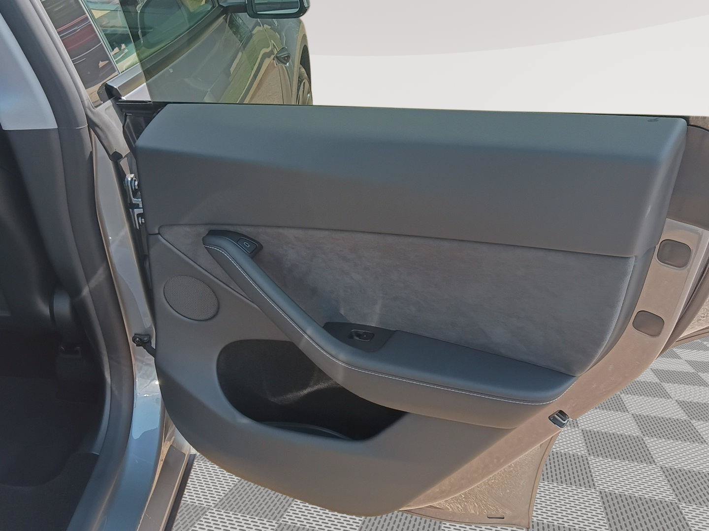 Used 2025 Tesla Model Y Performance AWD/4WD image 27