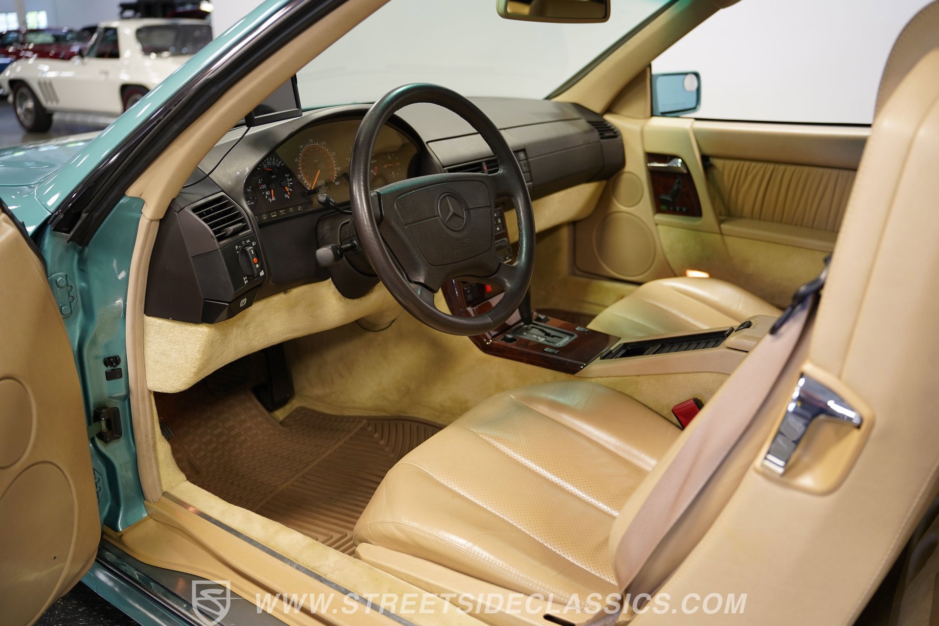 Used 1995 Mercedes-Benz SL 320 image 4