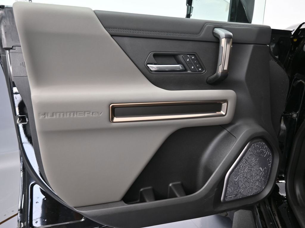 New 2025 GMC Hummer EV 2X w/ LPO, Sport Package image 17
