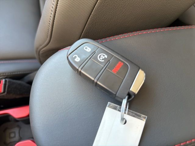 Used 2022 Jeep Renegade Trailhawk image 21