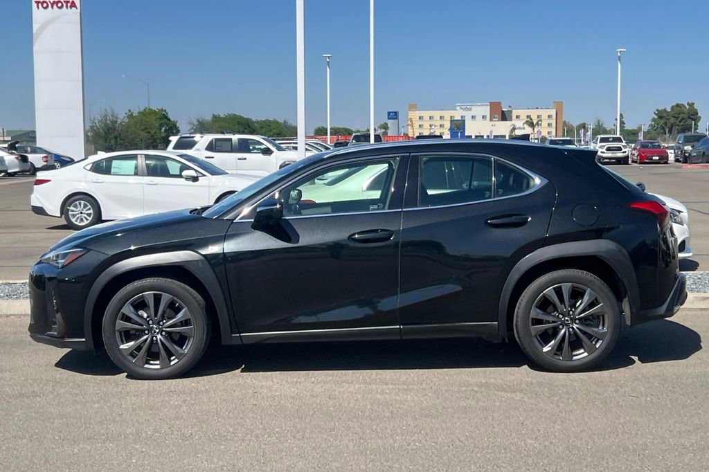 Used 2019 Lexus UX 200 F Sport w/ F Sport Premium Package FWD image 9