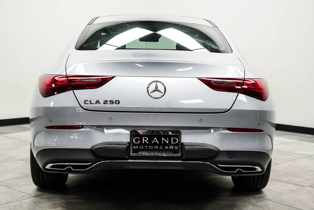 Used 2025 Mercedes-Benz CLA 250 image 11