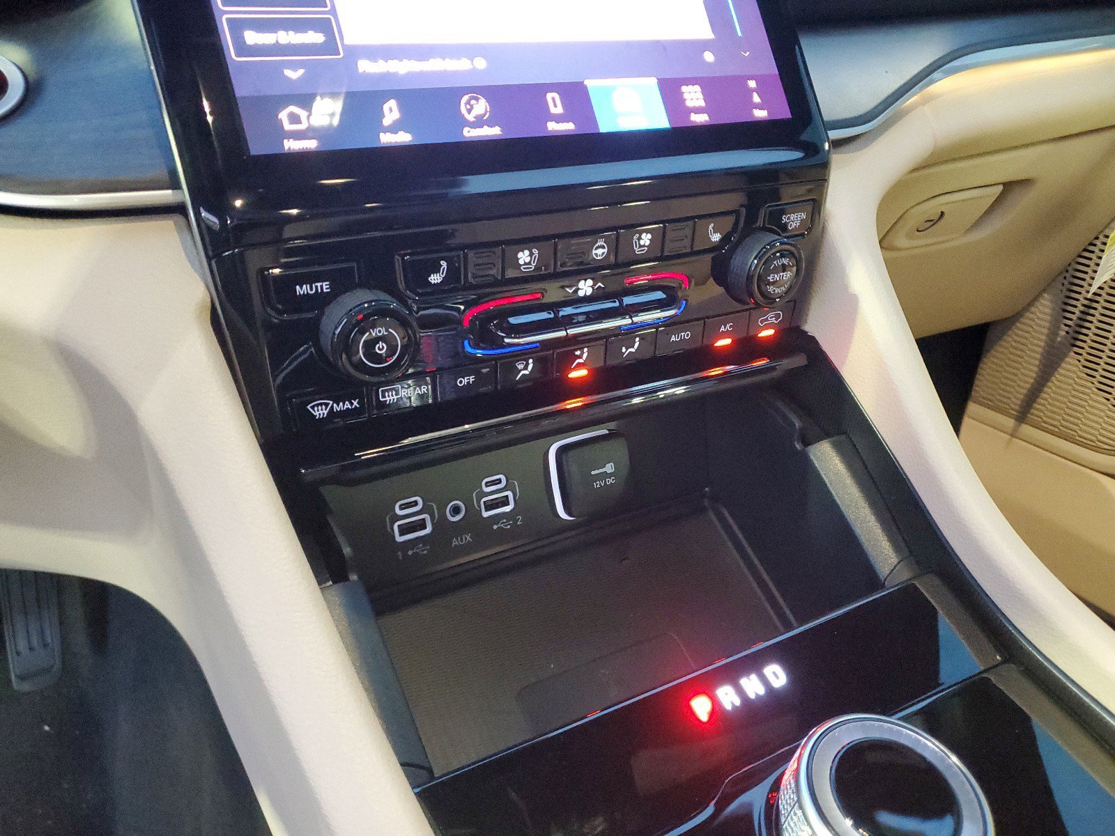 New 2025 Jeep Grand Cherokee Limited w/ Luxury Tech Group II image 23