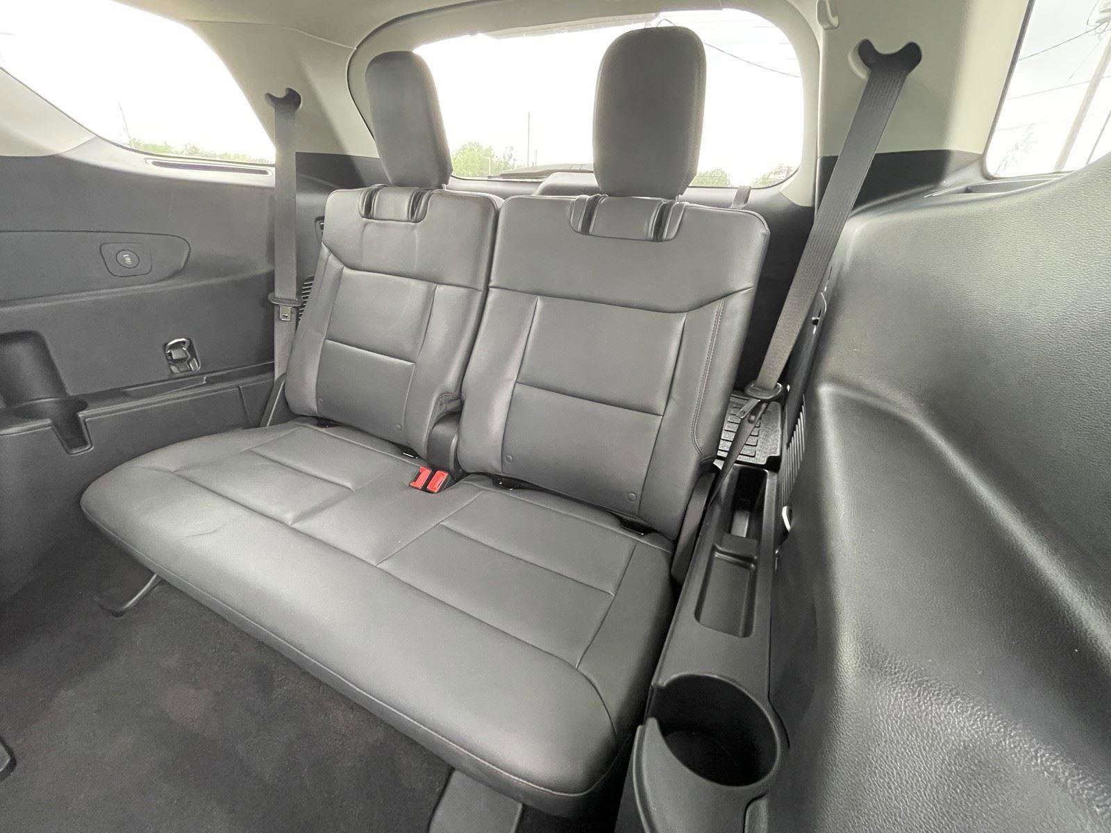 Used 2025 Ford Explorer Active w/ Active Comfort Package image 37