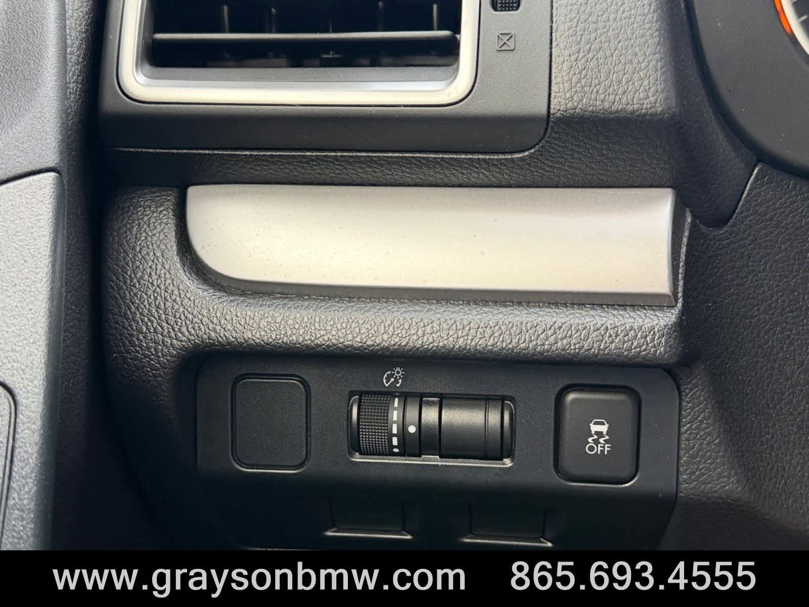 Used 2016 Subaru Forester 2.5i Premium AWD/4WD image 23