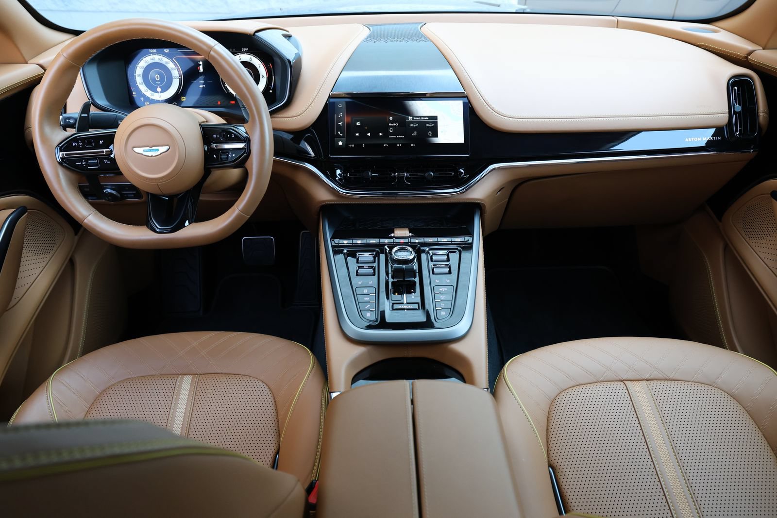 Used 2025 Aston Martin DBX 707 AWD/4WD image 4