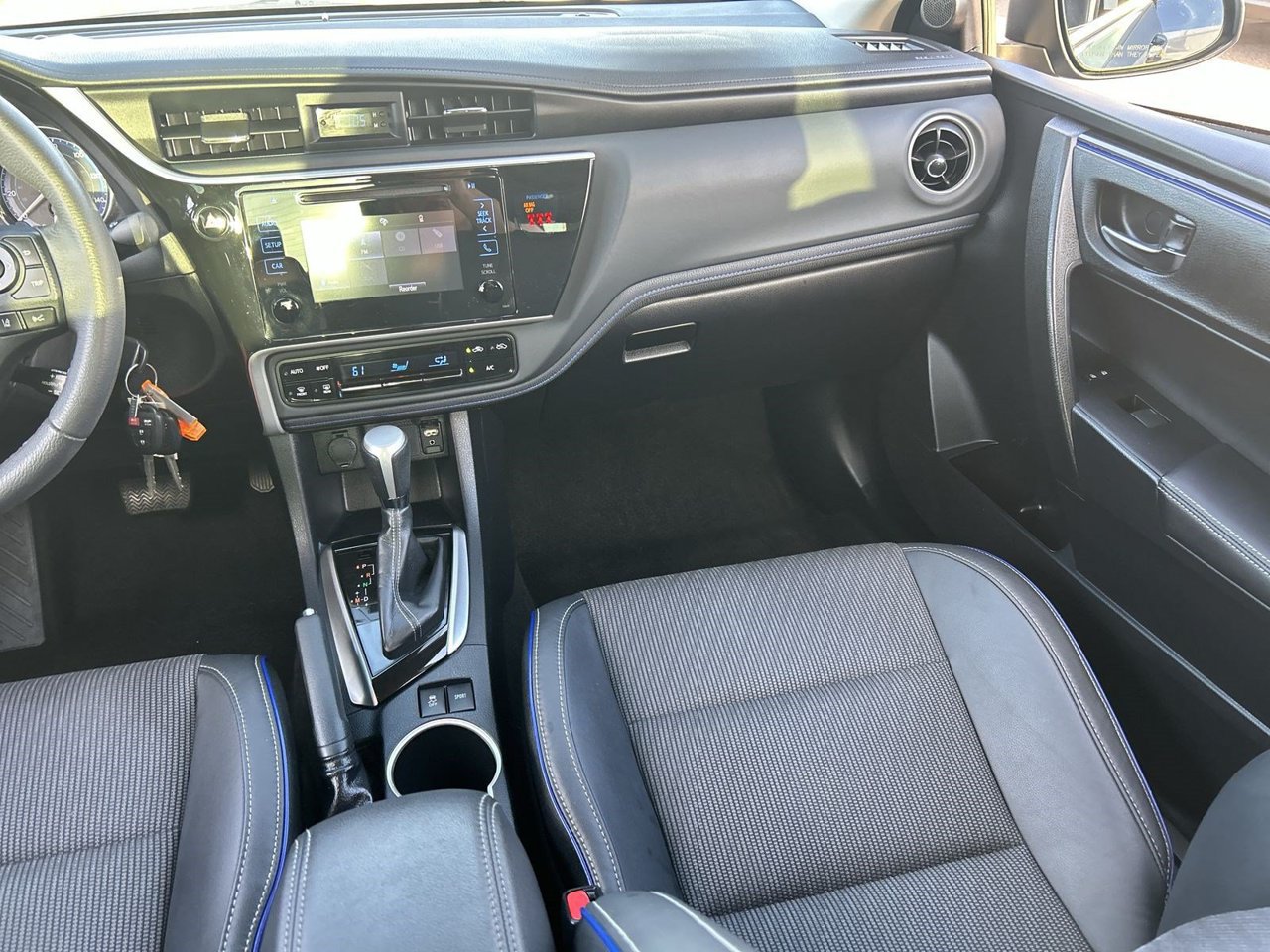 Used 2018 Toyota Corolla SE FWD image 13