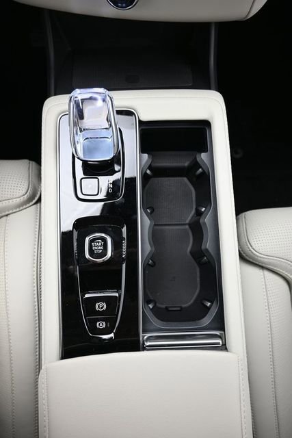 New 2026 Volvo XC90 B6 Ultra w/ Protection Package Premier image 11