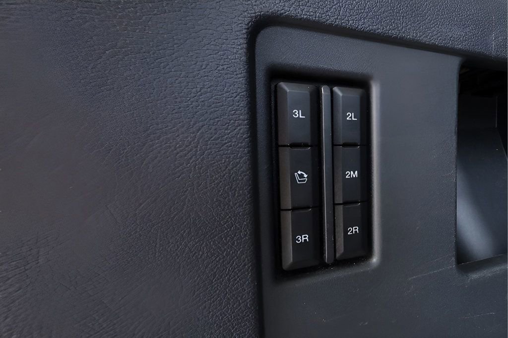 Used 2024 Ford Expedition Max XLT image 20