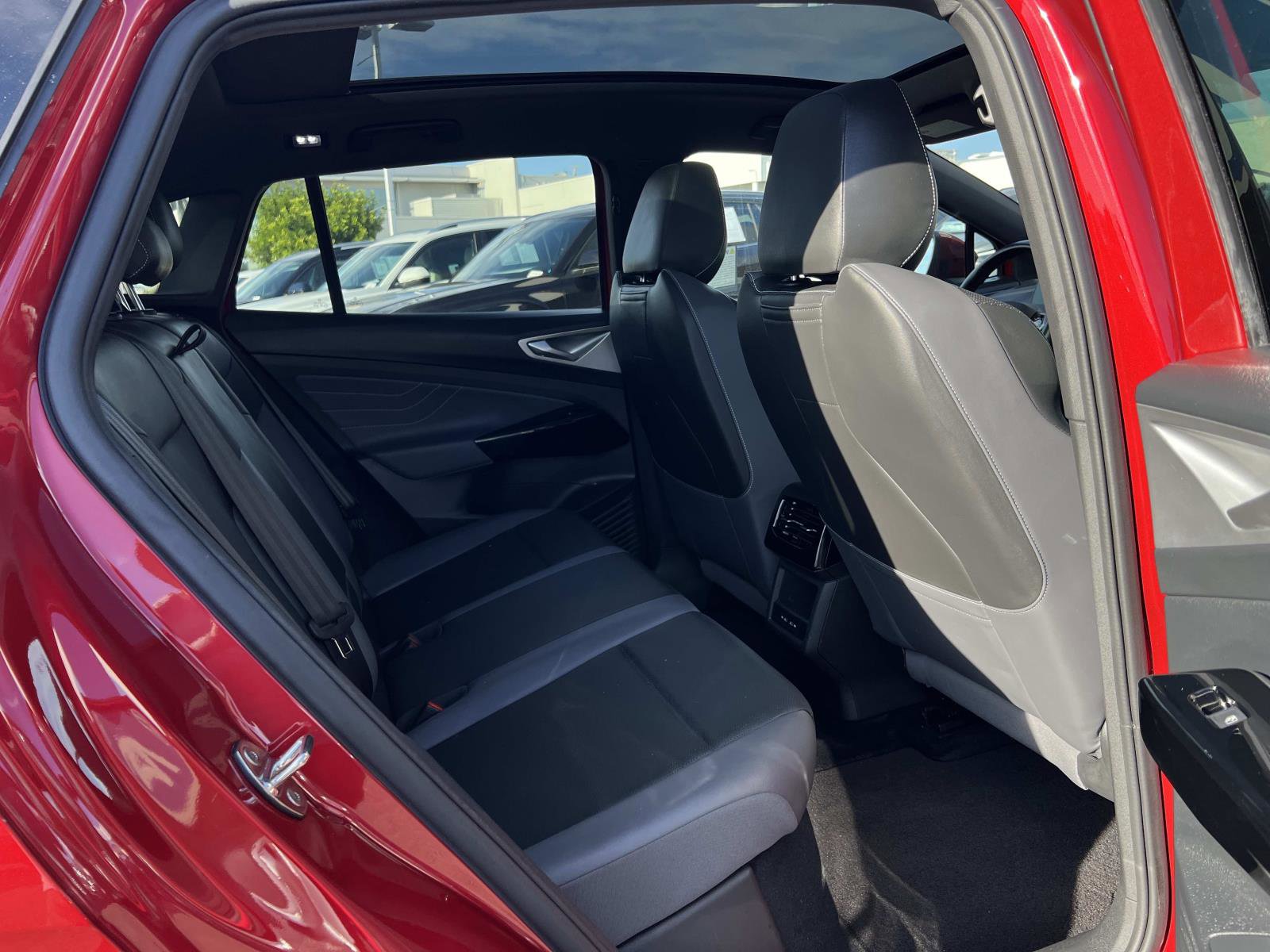 Certified 2023 Volkswagen ID.4 Pro S image 33