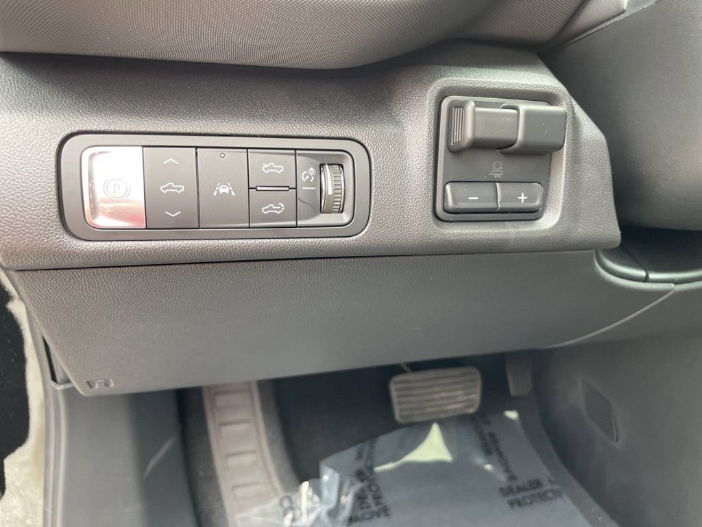 New 2024 Chevrolet Silverado EV RST image 21