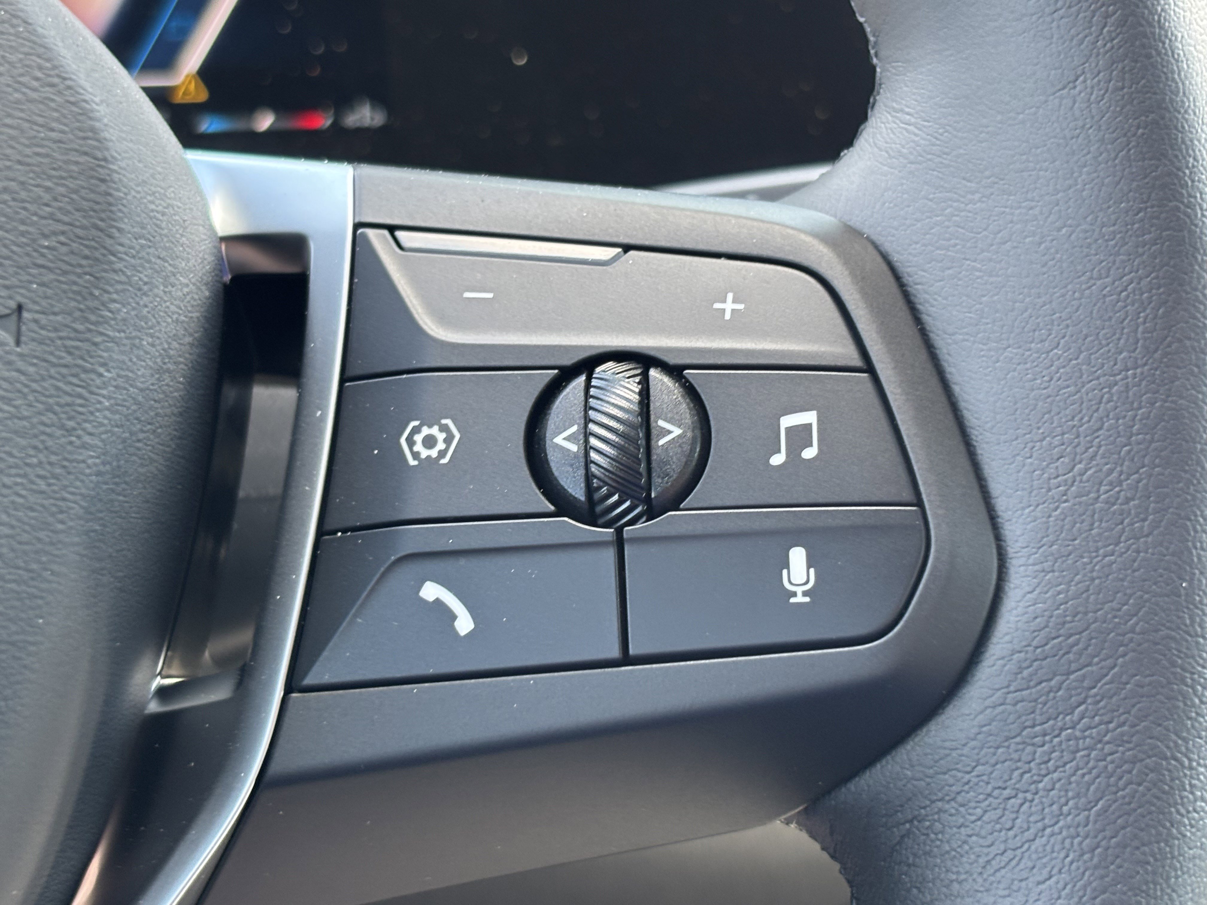 Used 2026 BMW X2 xDrive28i image 22