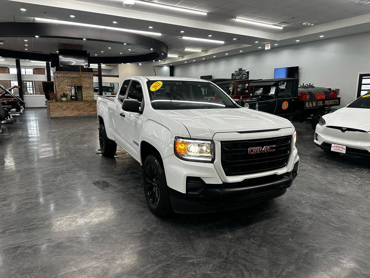 Used 2021 GMC Canyon Elevation Standard RWD image 3